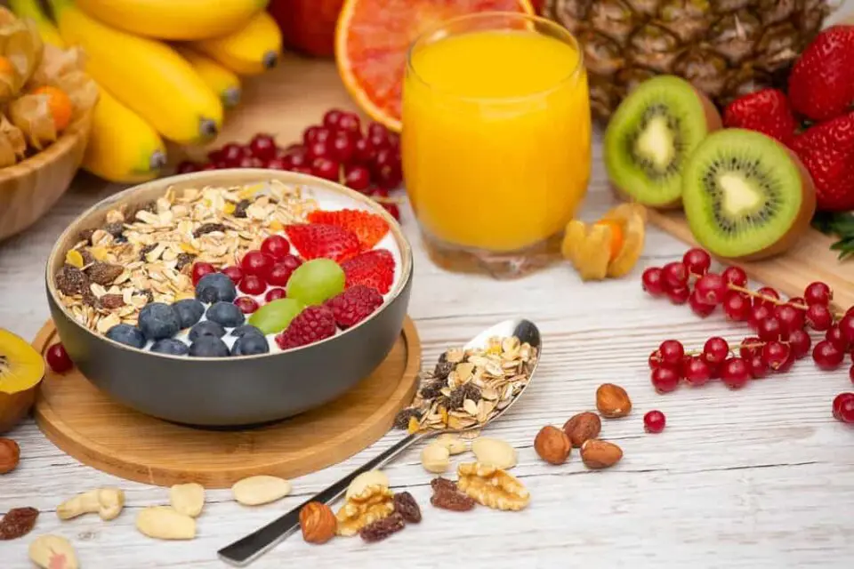 20 Quick & Healthy Ideas For Breakfast On The Run