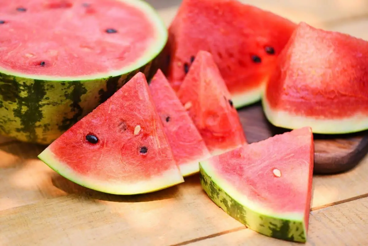 How to Tell when a Watermelon is Ripe: 4 Signs