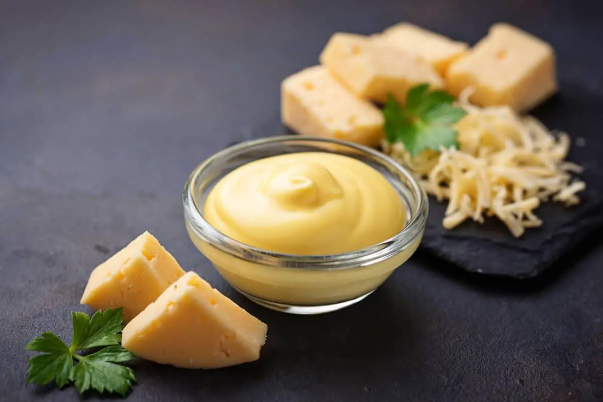 How To Make The Perfect Cheese Sauce For Fries