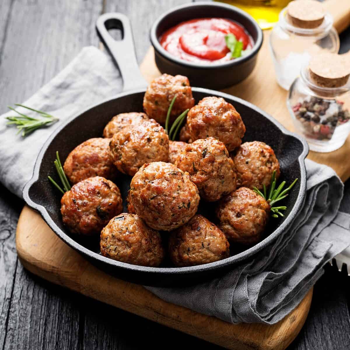 How to Make Meatballs without Breadcrumbs