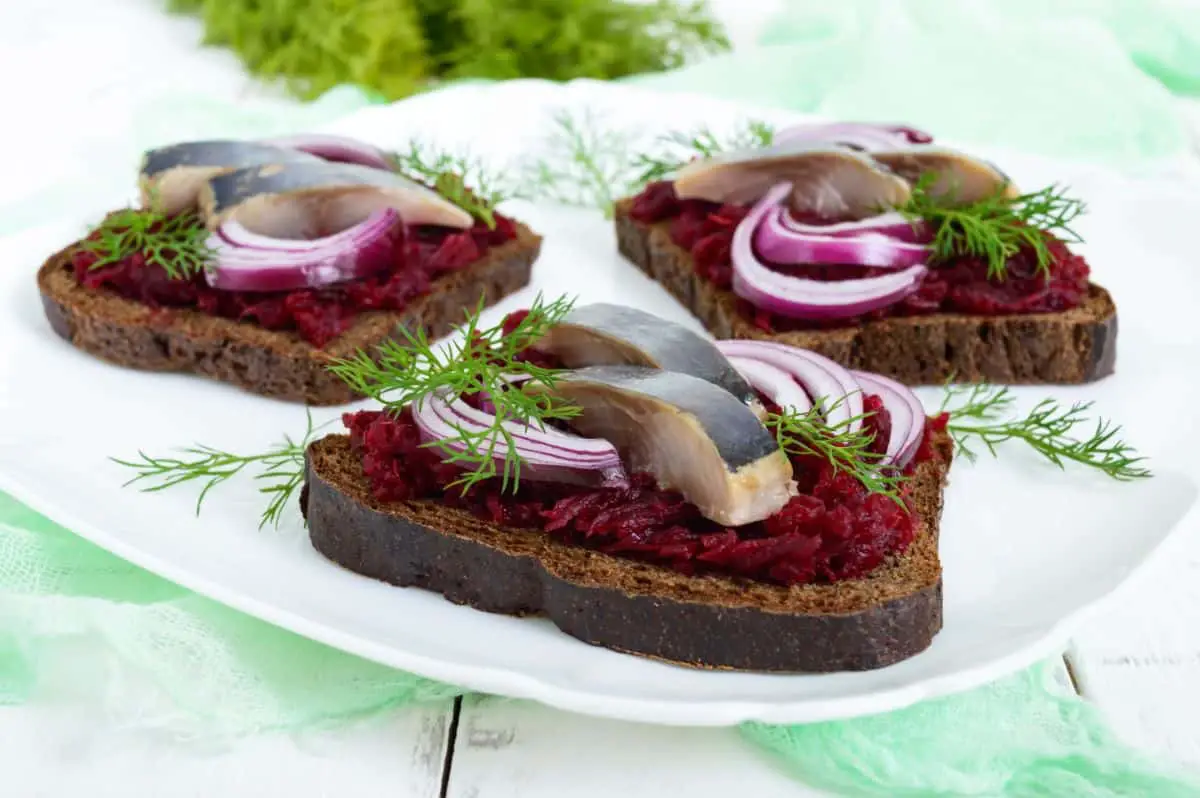 Beet root toast