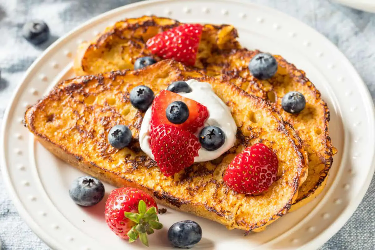How to Make French Toast With Eggnog