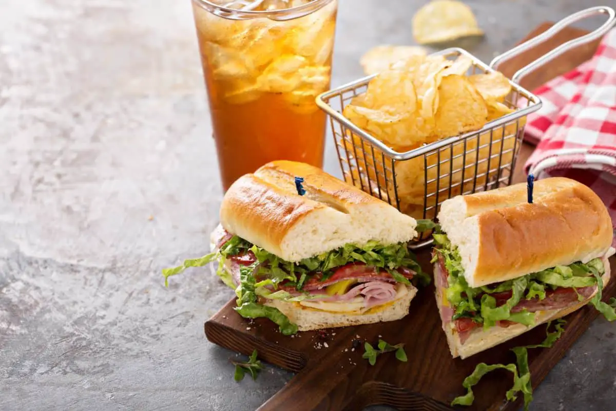 Italian sub with chips and iced tea