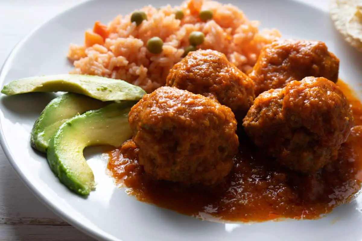 albondigas with rice