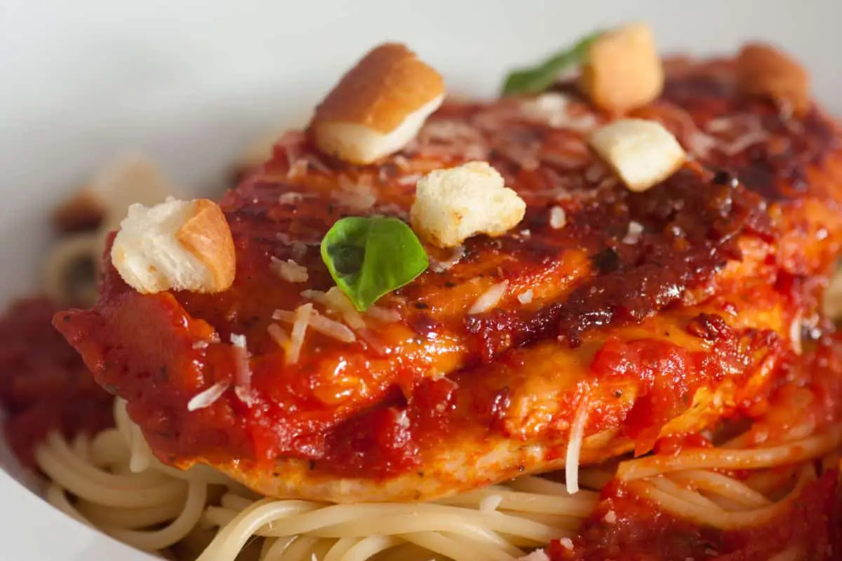 baked chicken marinara