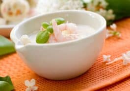 Shrimp dip with cream cheese and mayonnaise