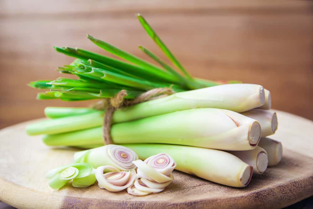How to Cook with Lemongrass