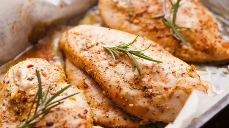 How Long Do You Bake Chicken Breast at 400 Degrees?
