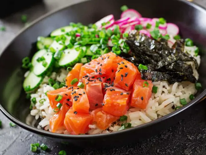 How to Make Salmon Rice Bowl