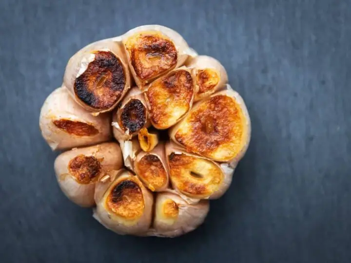 How to Make Roasted Garlic Oil