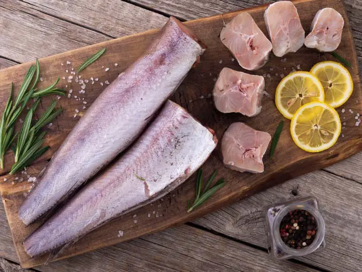 How to Bake Hake Fish in the Oven