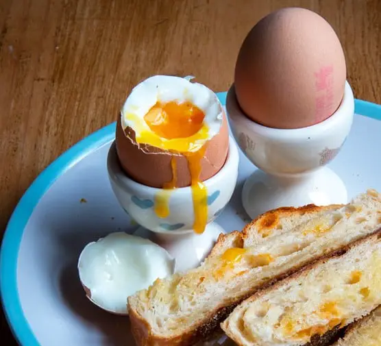 A Complete Hard-Boiled Egg Guide: How Long to Cook Eggs to Hard Boil